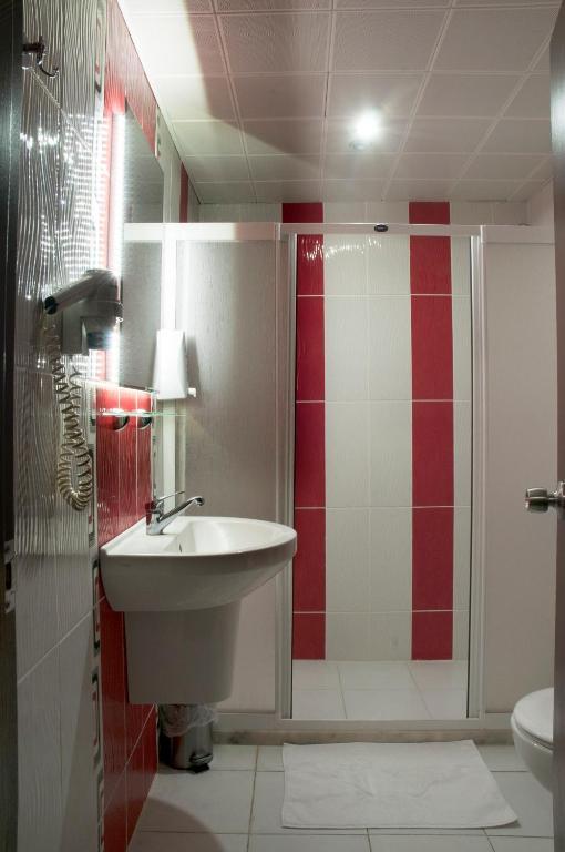 Egemen Hotel Μερσίνη Δωμάτιο φωτογραφία