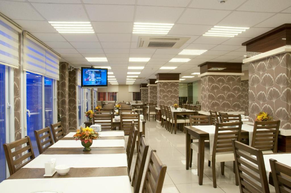 Egemen Hotel Μερσίνη Εξωτερικό φωτογραφία