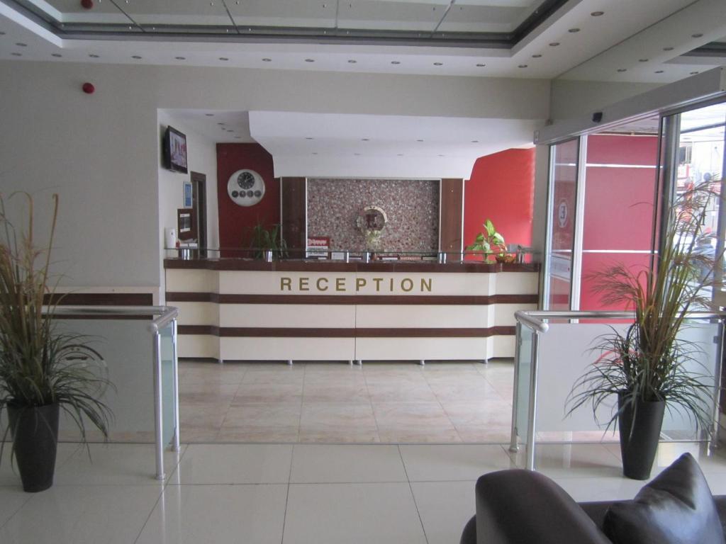 Egemen Hotel Μερσίνη Εξωτερικό φωτογραφία